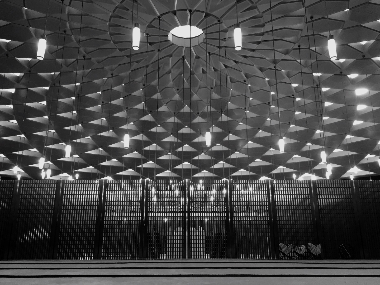  Why decorative metal interior works in the UAE is a top trend in modern design